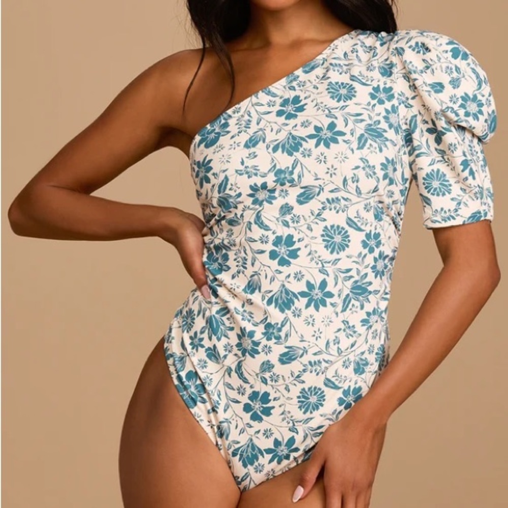 NWT Free People Somethin Bout You Cream Floral Print One-Shoulder Bodysuit - S